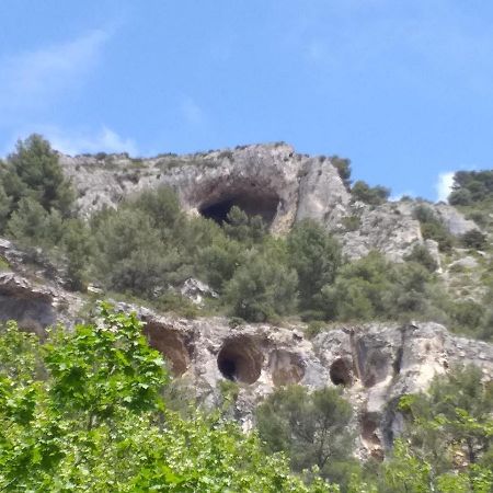 Maison Au Coeur De Fontaine De Vaucluse, Nichee Sur Le Rocher Et Surplombant La Sorgue Eksteriør billede