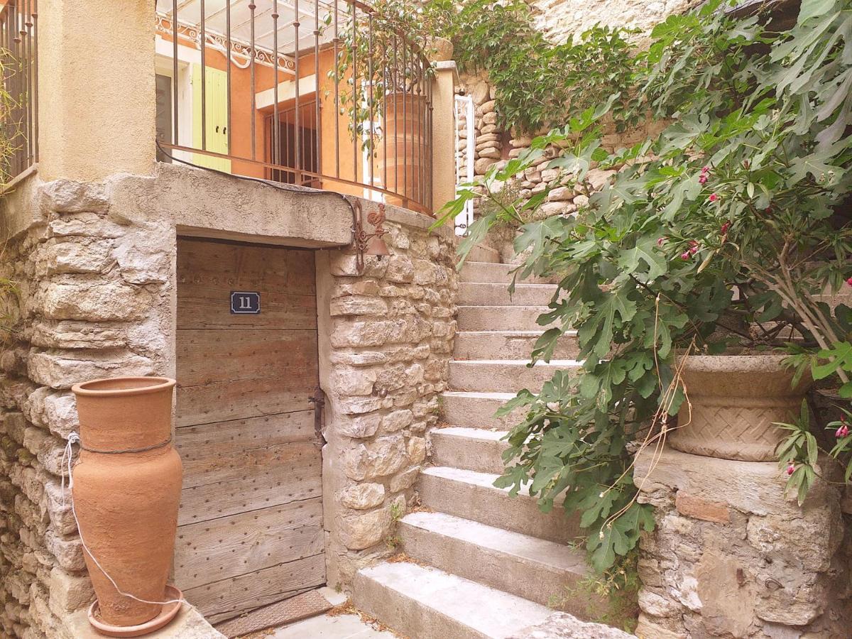 Maison Au Coeur De Fontaine De Vaucluse, Nichee Sur Le Rocher Et Surplombant La Sorgue Eksteriør billede