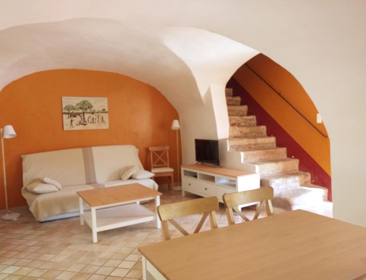 Maison Au Coeur De Fontaine De Vaucluse, Nichee Sur Le Rocher Et Surplombant La Sorgue Eksteriør billede